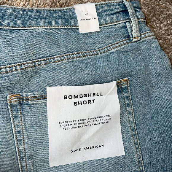 Good American Bombshell Shorts - Picture 3 of 5